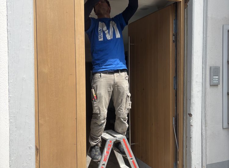 Haustüre aus Massivholz von Schreinerei Malin