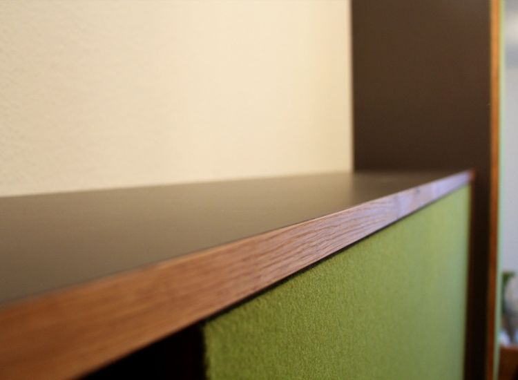 Flurmöbel mit Filzbezug