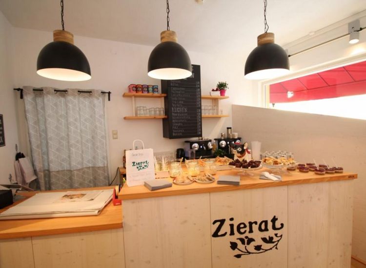 Laden Zierat