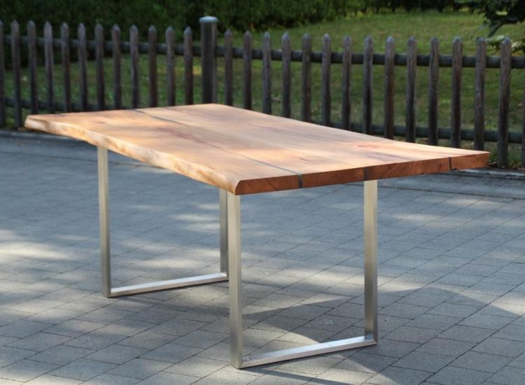 Birnbaum Tisch
