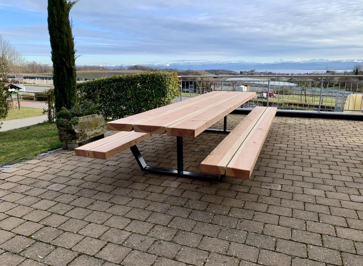 Gartentisch