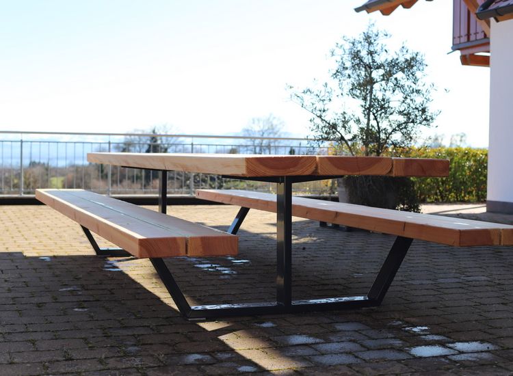 Gartentisch
