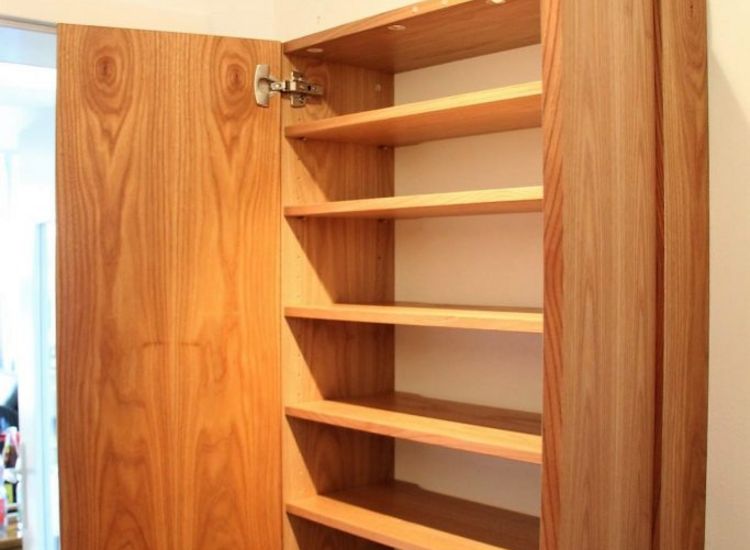 Schuhschrank