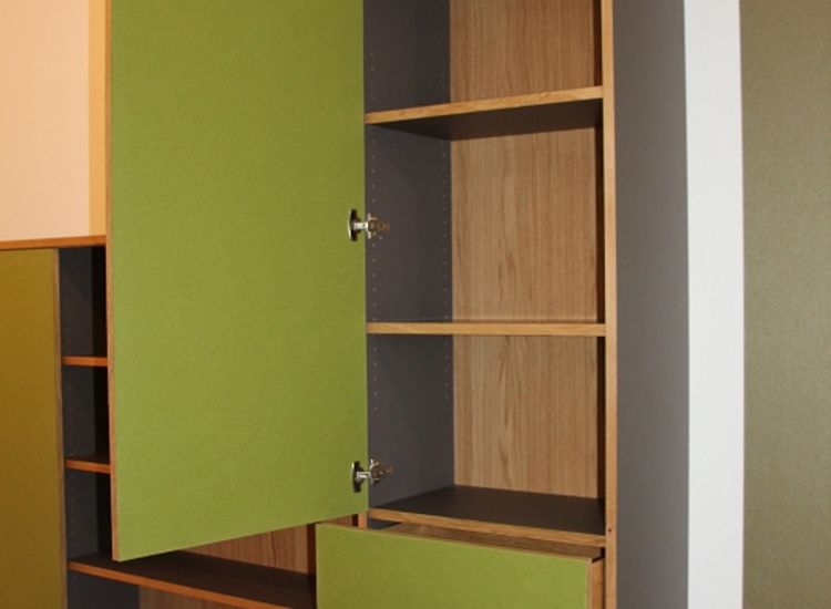 Flurmöbel mit Filzbezug